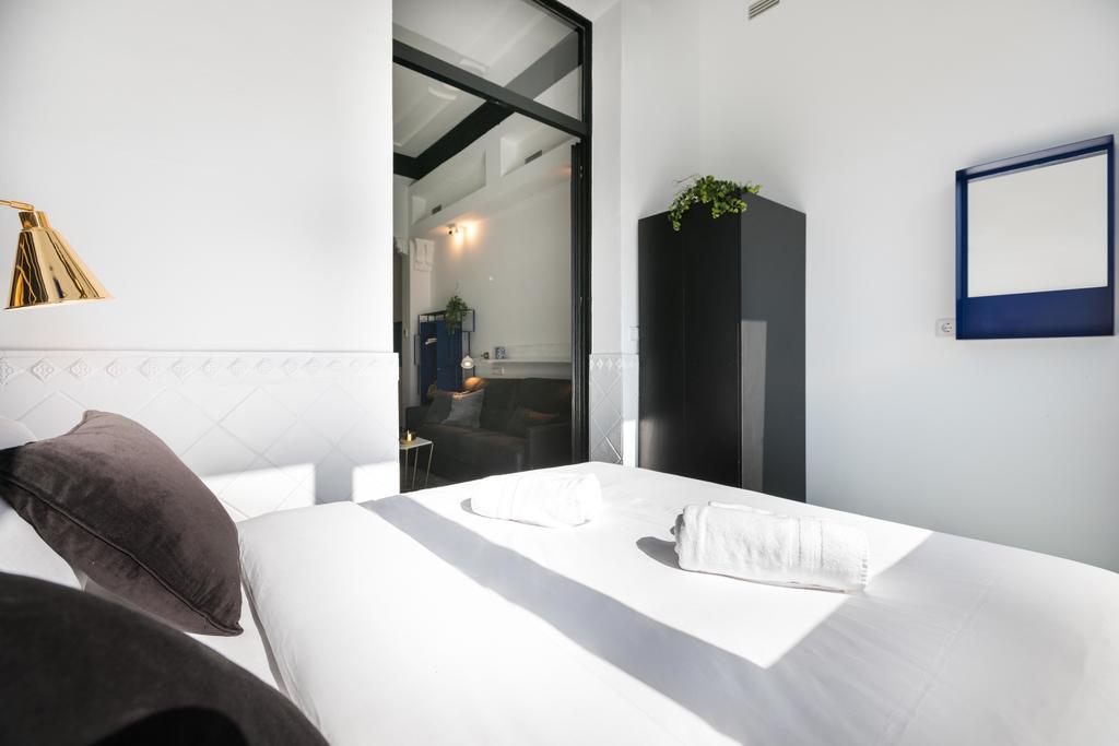 Apartamento El Consell By The Streets Barcelona